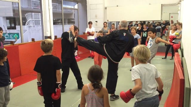 Cours de savate boxe francaise enfants